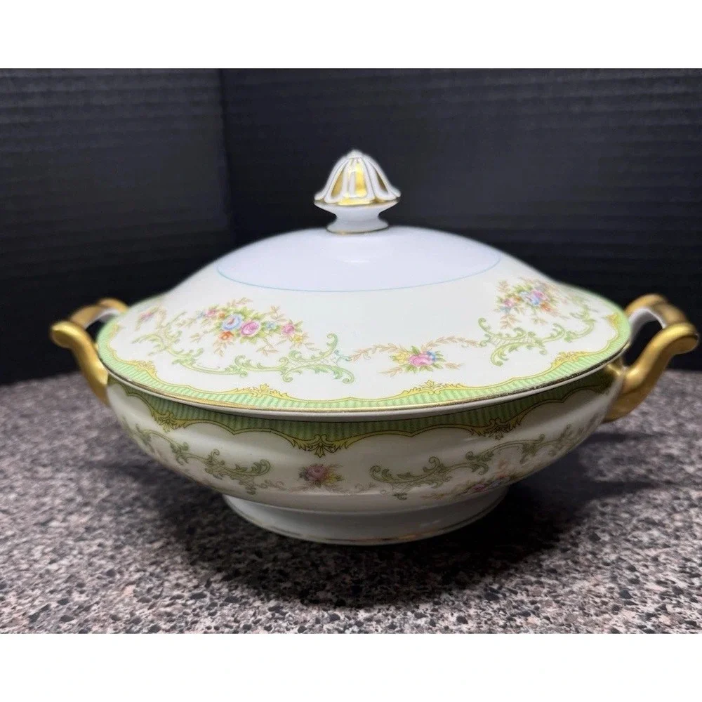 1930s Noritake Marlene Round Covered Vegetable Dish Green Gold Trim Japan